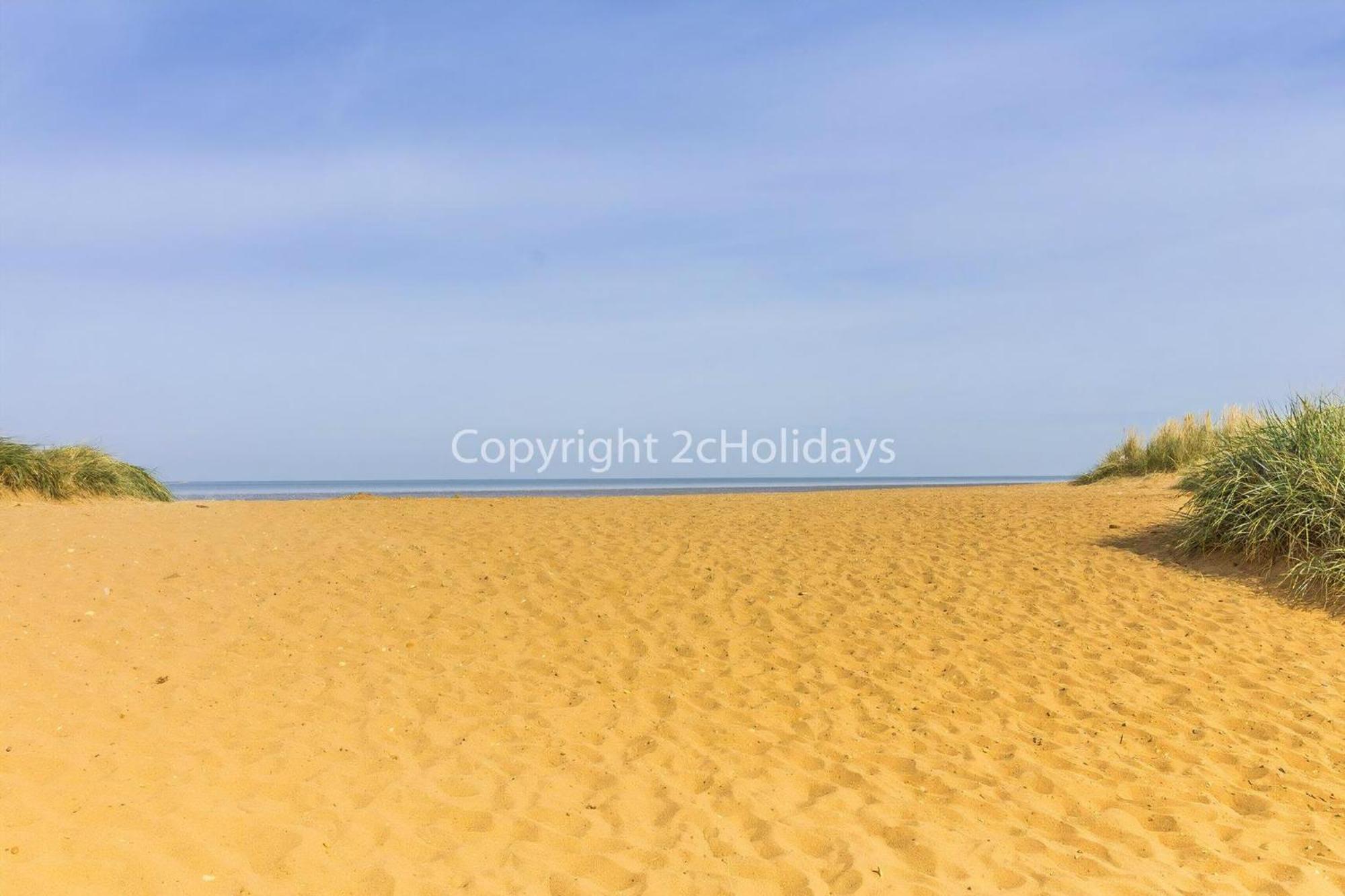 6 Berth Caravan For Hire By The Beach In Heacham, Norfolk Ref 21038C Dış mekan fotoğraf